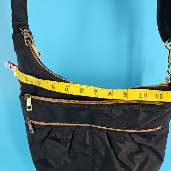 Travelon Anti-Theft Black Crossbody Bag – Functional & Secure - Picture 15 of 16